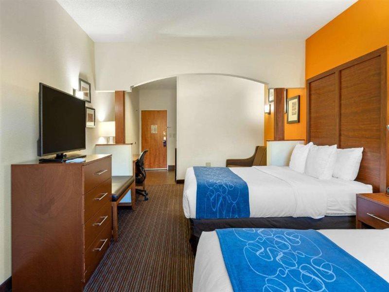 Comfort Suites Stevensville - St Joseph Exteriér fotografie