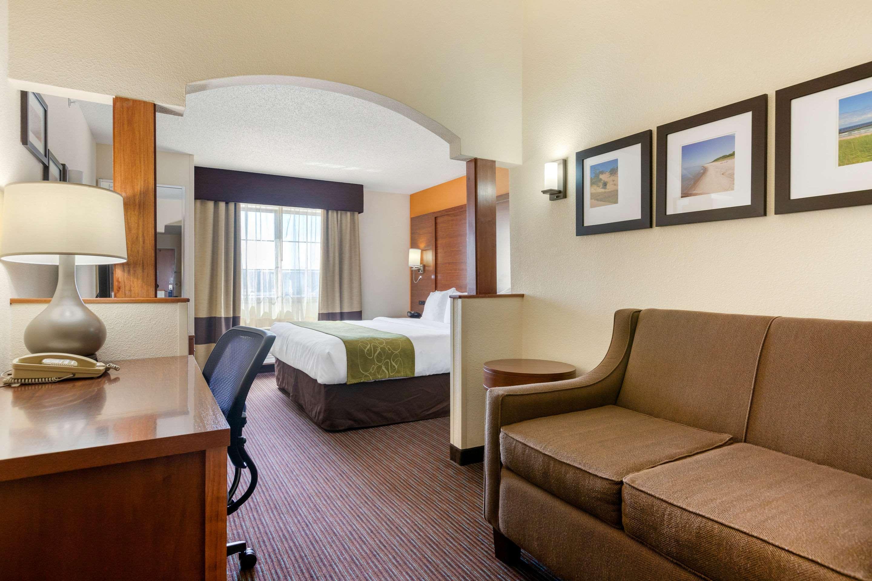 Comfort Suites Stevensville - St Joseph Exteriér fotografie